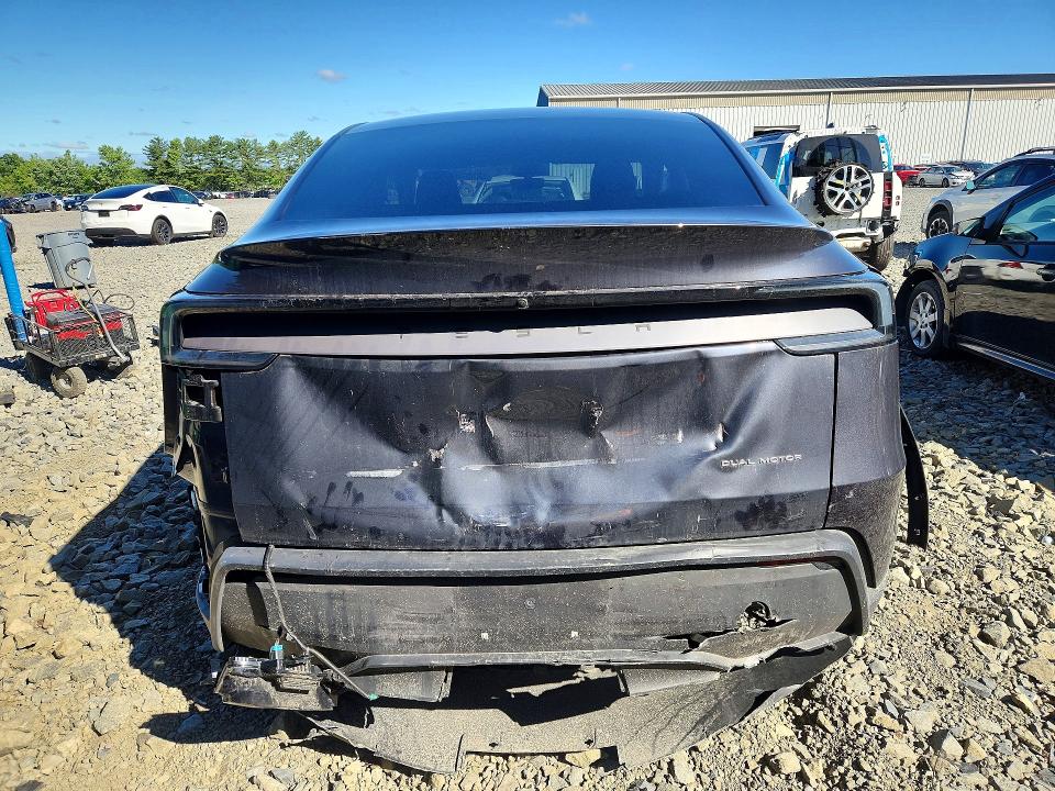 Photo 6 from auction – 2026 TESLA MODEL Y with VIN 7SAYGDEE3TA411036