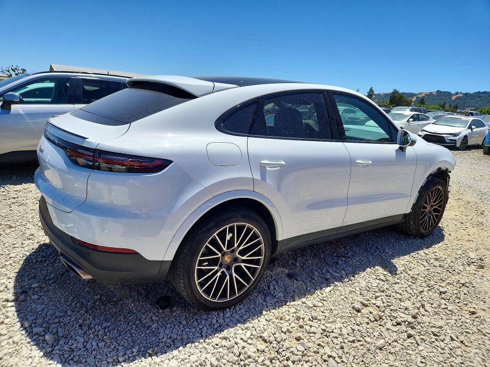 Photo 3 from auction – 2022 PORSCHE CAYENNE with VIN WP1BA2AY2NDA47986