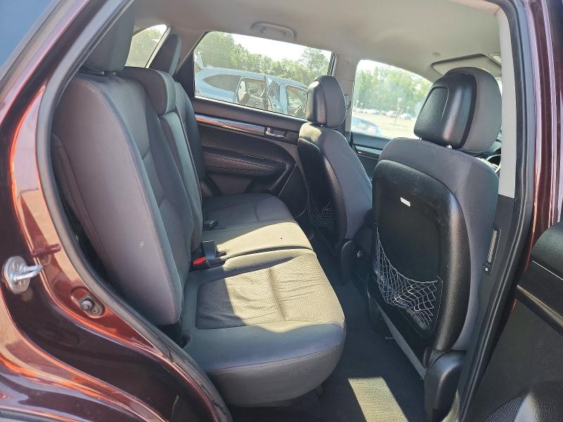 Photo 11 from auction – 2013 KIA SORENTO with VIN 5XYKT4A2XDG332177