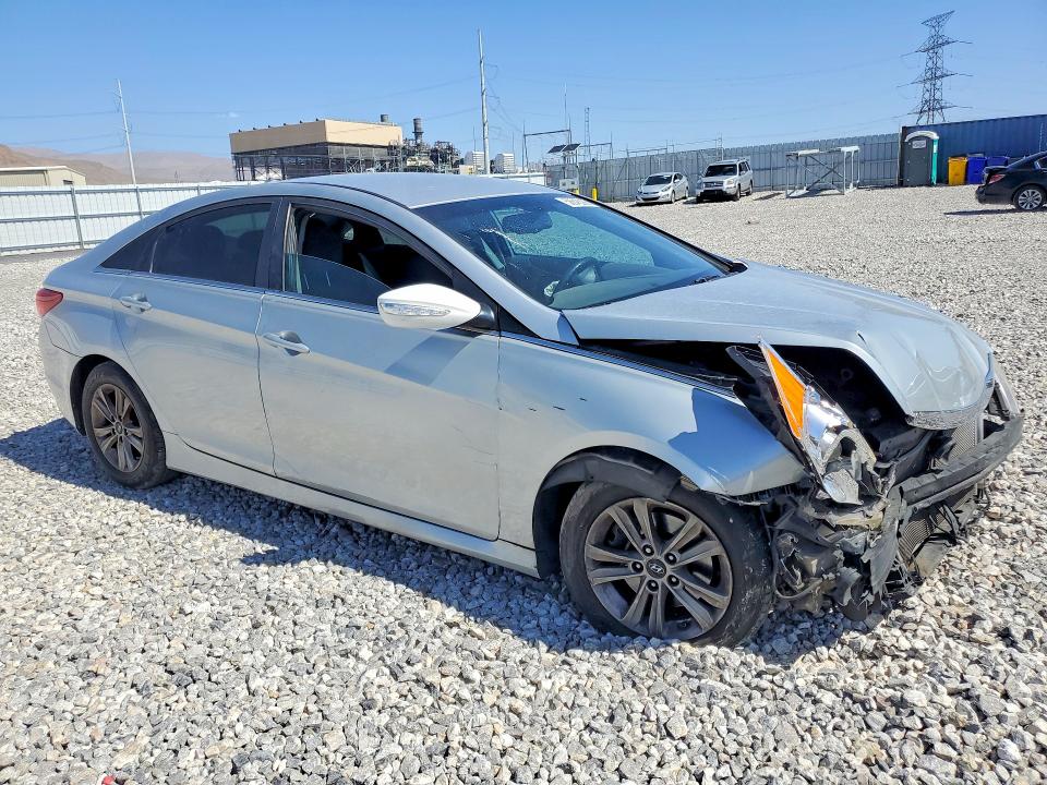 Photo 4 from auction – 2014 HYUNDAI SONATA with VIN 5NPEB4AC1EH942634