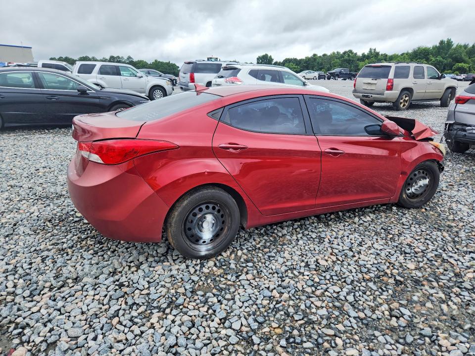 Photo 3 from auction – 2013 HYUNDAI ELANTRA with VIN 5NPDH4AE9DH201352
