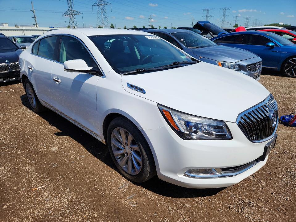 Photo 4 from auction – 2016 BUICK LACROSSE with VIN 1G4GB5G30GF227343