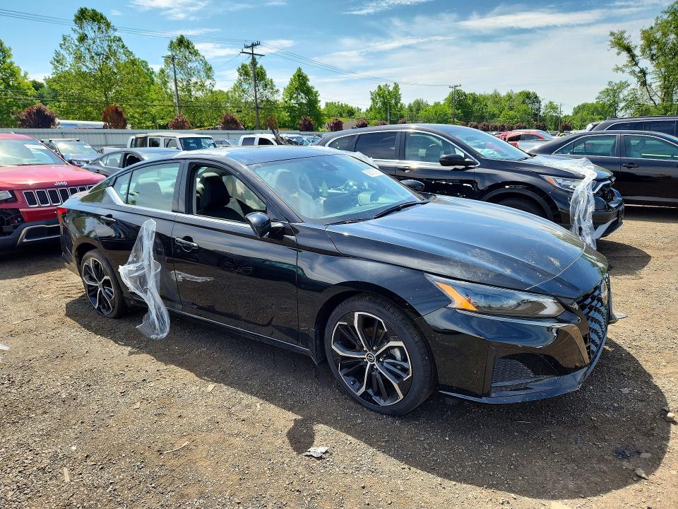 Photo 4 from auction – 2023 NISSAN ALTIMA with VIN 1N4BL4CV7PN315041