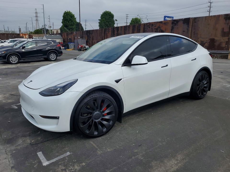 Zdjęcie 1 z aukcji – 2022 TESLA MODEL Y z VIN 7SAYGDEF4NF507661