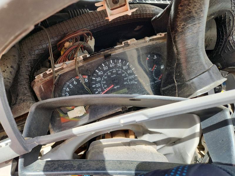 Photo 9 from auction – 2003 TOYOTA COROLLA with VIN 1NXBR32E53Z175622