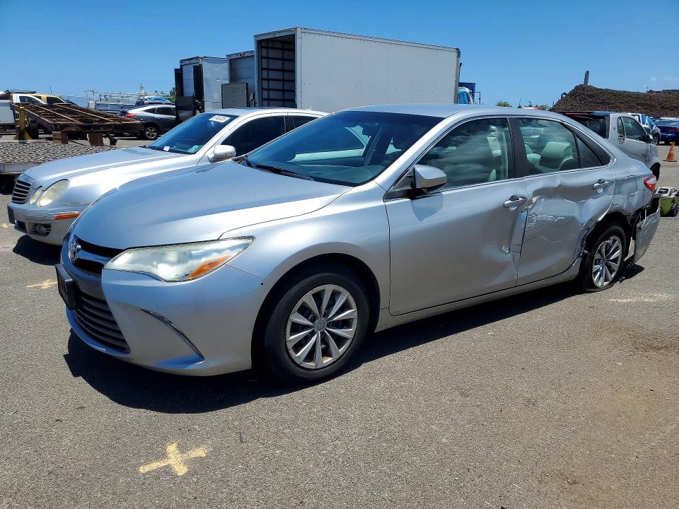 TOYOTA CAMRY 2015 z numerem VIN 4T1BF1FK3FU884423 - Zdjęcie z aukcji