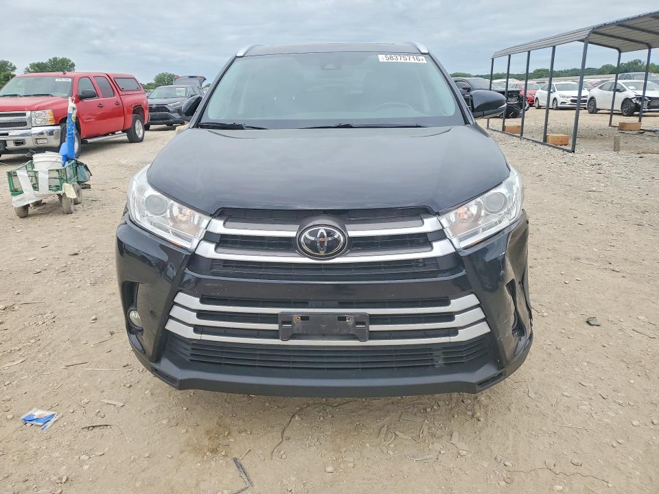 Photo 5 from auction – 2018 TOYOTA HIGHLANDER with VIN 5TDJZRFH8JS542456