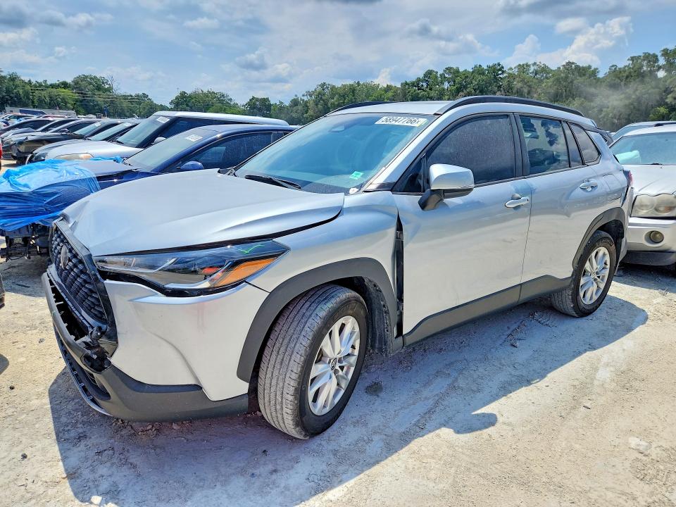 Photo 1 from auction – 2024 TOYOTA COROLLA CROSS with VIN 7MUBAAAG4RV101212
