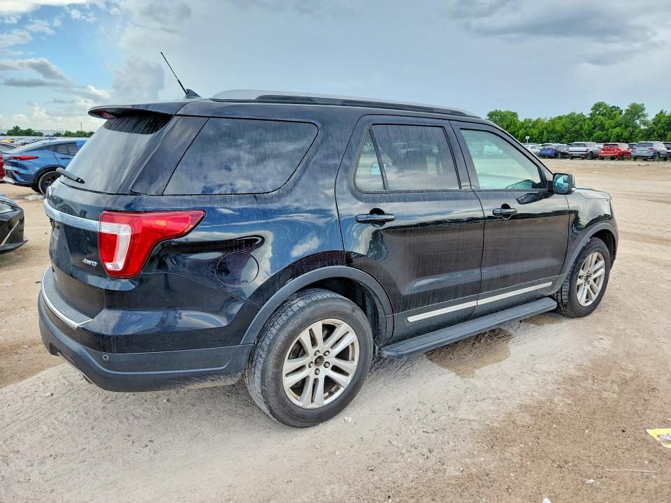 Photo 3 from auction – 2018 FORD EXPLORER with VIN 1FM5K8D87JGA61705