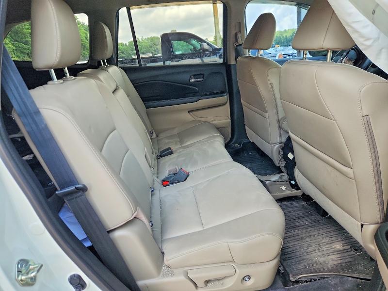 Photo 11 from auction – 2017 HONDA PILOT with VIN 5FNYF5H53HB032873