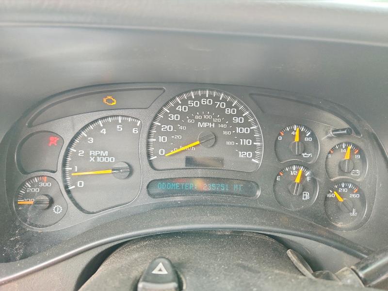 Photo 9 from auction – 2005 CHEVROLET SILVERADO with VIN 1GCHK23U95F859986