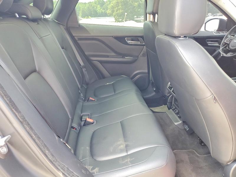 Photo 11 from auction – 2017 JAGUAR F-PACE with VIN SADCJ2BN6HA494356