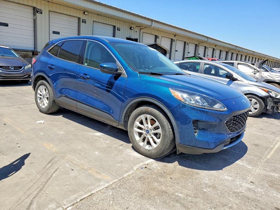 Photo 4 from auction – 2020 FORD ESCAPE with VIN 1FMCU0G68LUC44841