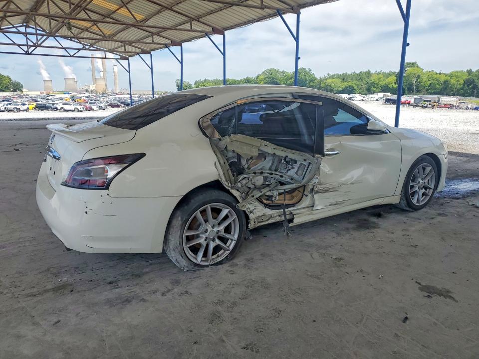Photo 3 from auction – 2010 NISSAN MAXIMA with VIN 1N4AA5AP7AC837280