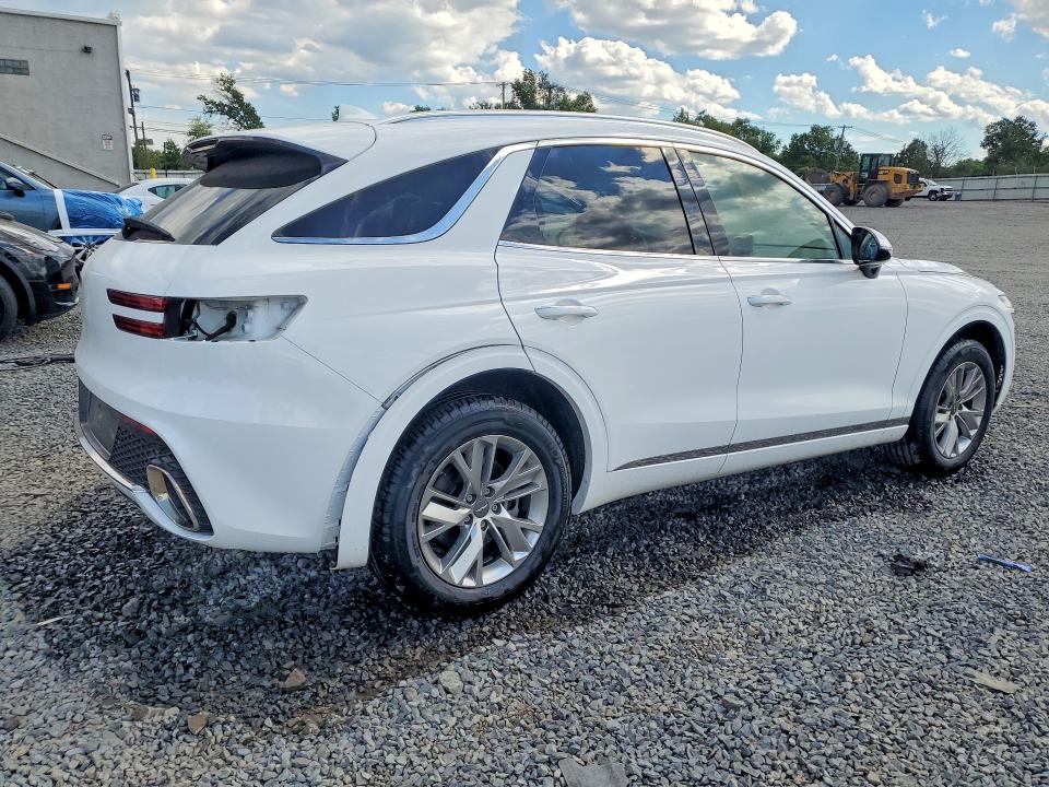 Photo 3 from auction – 2022 GENESIS GV70 with VIN KMUMADTB6NU048389