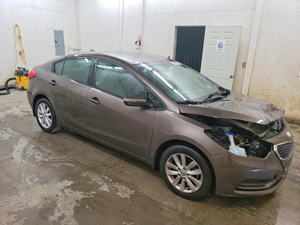Photo 4 from auction – 2014 KIA FORTE with VIN KNAFX4A62E5195560