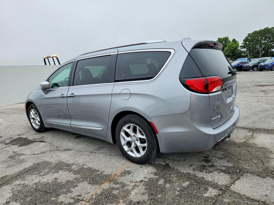 Photo 2 from auction – 2020 CHRYSLER PACIFICA with VIN 2C4RC1GG2LR127866
