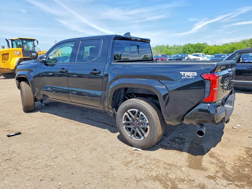 Photo 2 from auction – 2026 TOYOTA TACOMA with VIN 3TMLB5JN2TM264028