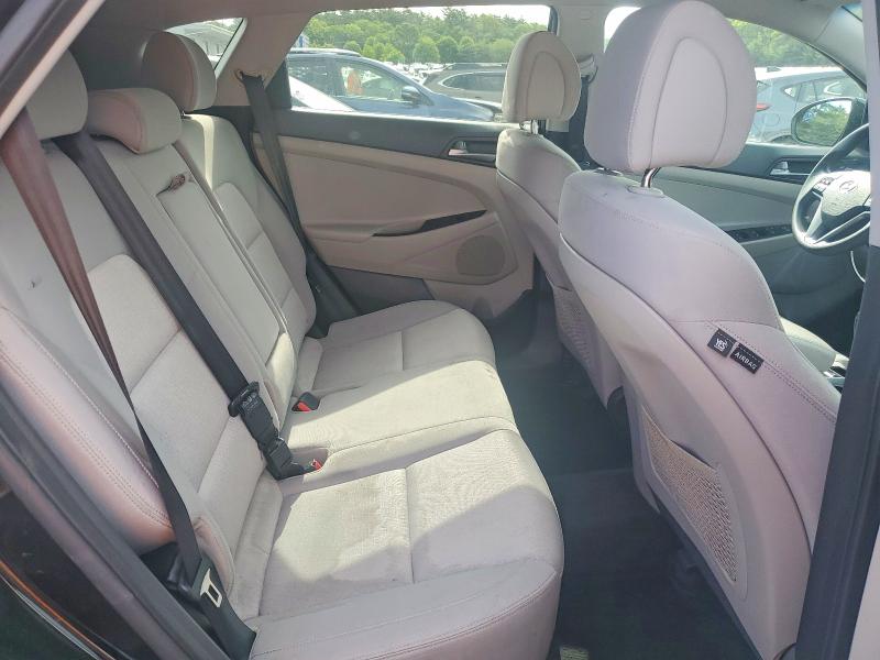 Снимка 11 от търг – 2017 HYUNDAI TUCSON с VIN KM8J3CA41HU260356