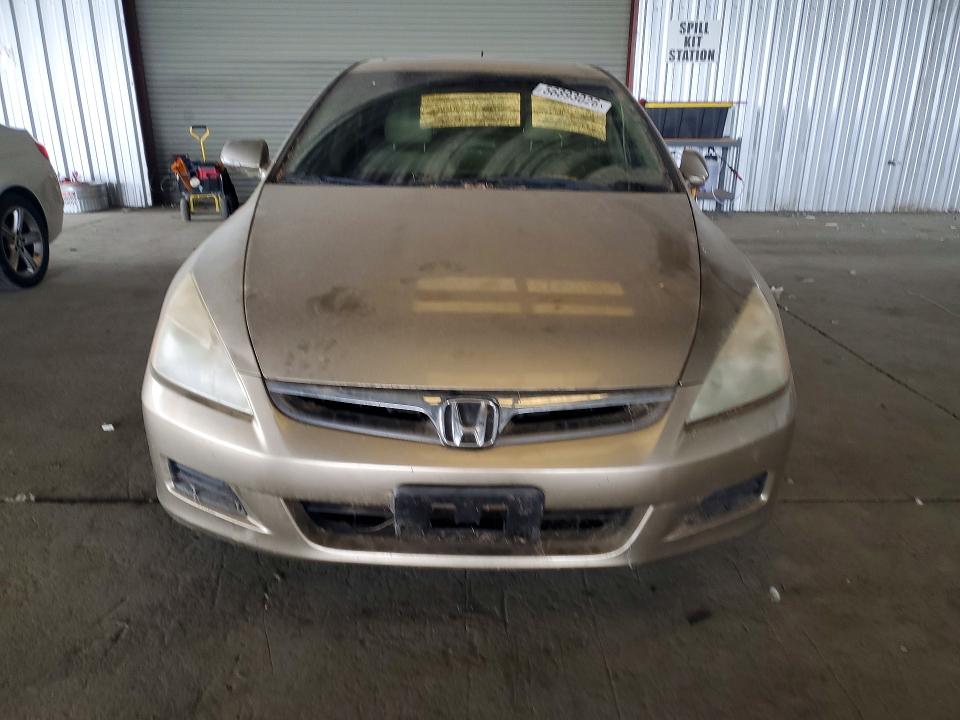 Photo 5 from auction – 2006 HONDA ACCORD with VIN JHMCN36576C001073