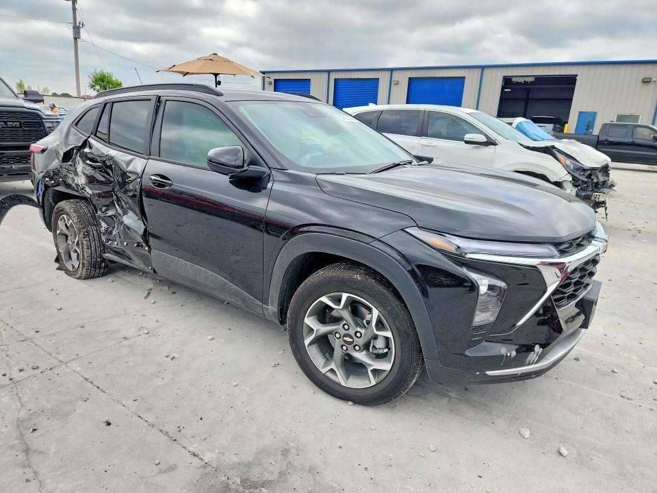 Photo 4 from auction – 2026 CHEVROLET TRAX with VIN KL77LHEP6TC030257