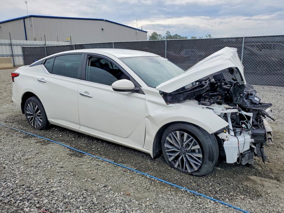 Photo 4 from auction – 2023 NISSAN ALTIMA with VIN 1N4BL4DV4PN414172