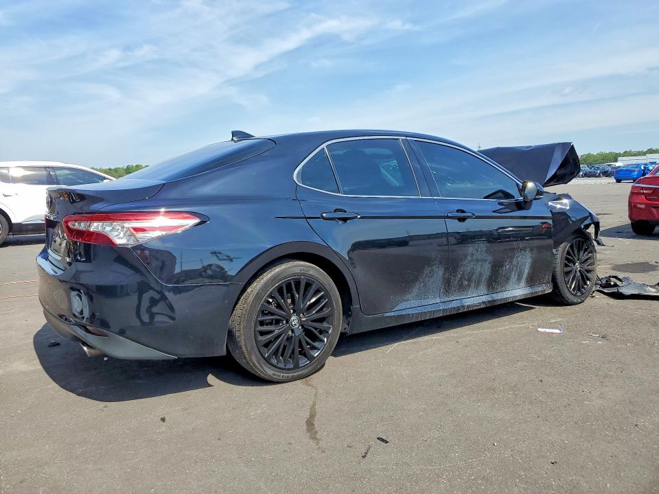 Photo 3 from auction – 2020 TOYOTA CAMRY with VIN 4T1F11AK5LU379471