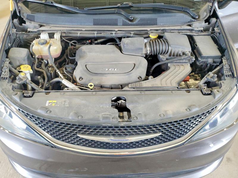 Photo 12 from auction – 2017 CHRYSLER PACIFICA with VIN 2C4RC1DG9HR725688