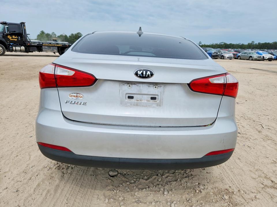 Photo 6 from auction – 2015 KIA FORTE with VIN KNAFX4A6F5375760