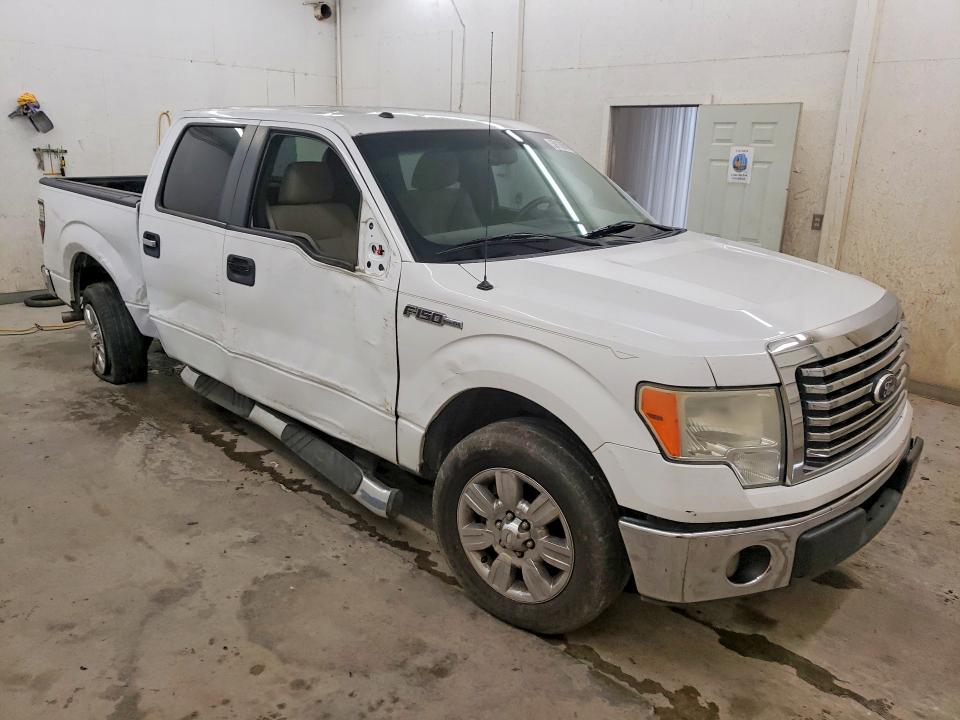 Zdjęcie 4 z aukcji – 2010 FORD F150 z VIN 1FTEW1C82AFA55219