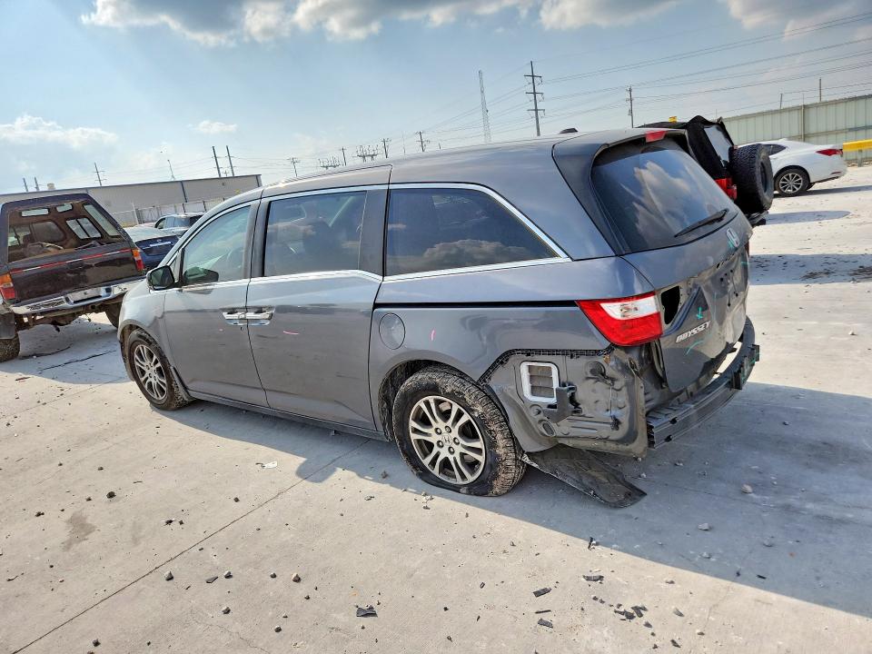 Photo 2 from auction – 2013 HONDA ODYSSEY with VIN 5FNRL5H67DB060577