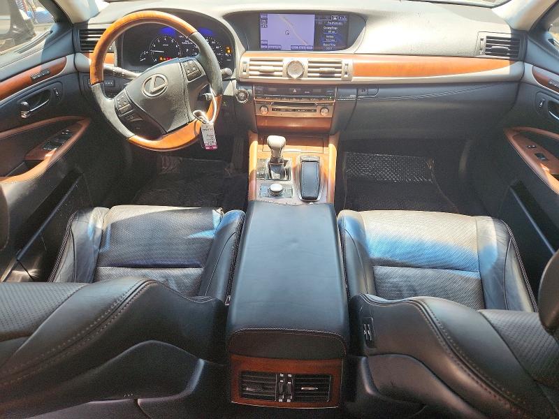 Photo 8 from auction – 2013 LEXUS LS with VIN JTHCL5EF8D5016176