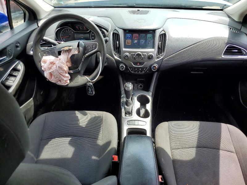 Photo 8 from auction – 2017 CHEVROLET CRUZE with VIN 1G1BE5SM2H7243375