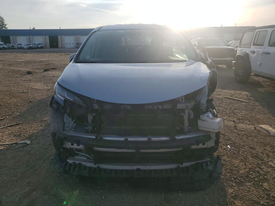 Photo 5 from auction – 2021 TOYOTA SIENNA with VIN 5TDKSKFC9MS028043