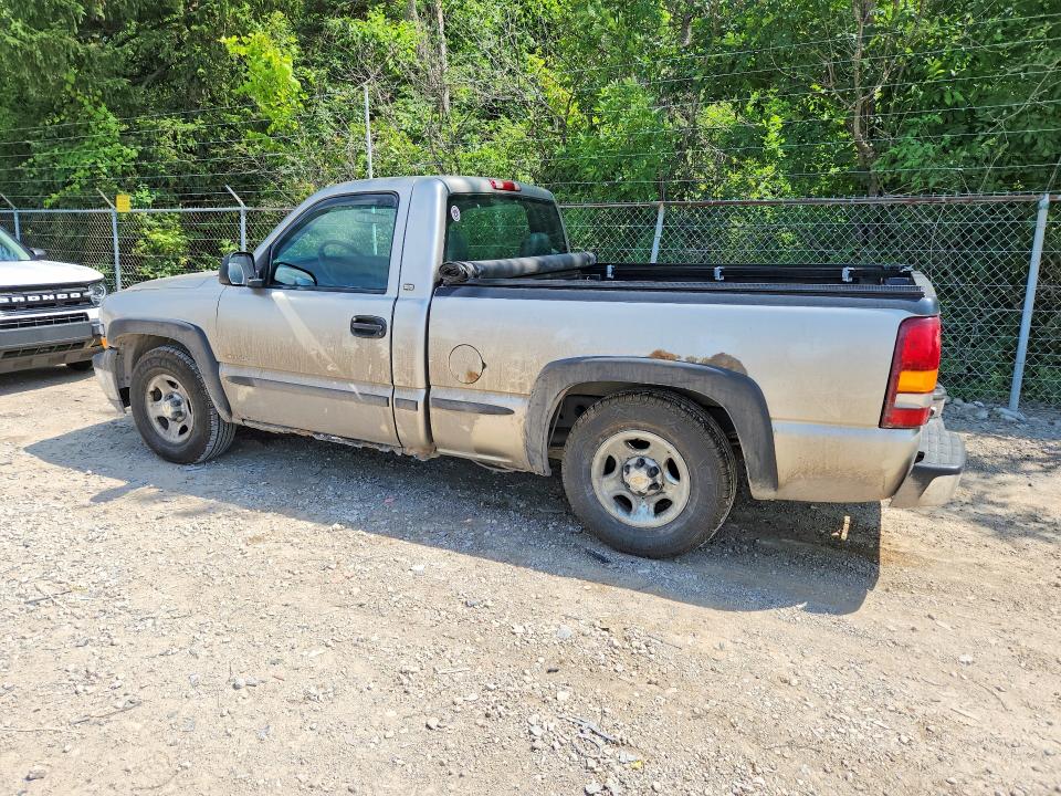 Photo 2 from auction – 2002 CHEVROLET SILVERADO with VIN 1GCEC14W02Z144373