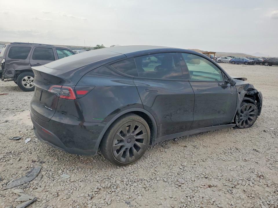 Photo 3 from auction – 2022 TESLA MODEL Y with VIN 7SAYGDEEXNF558895