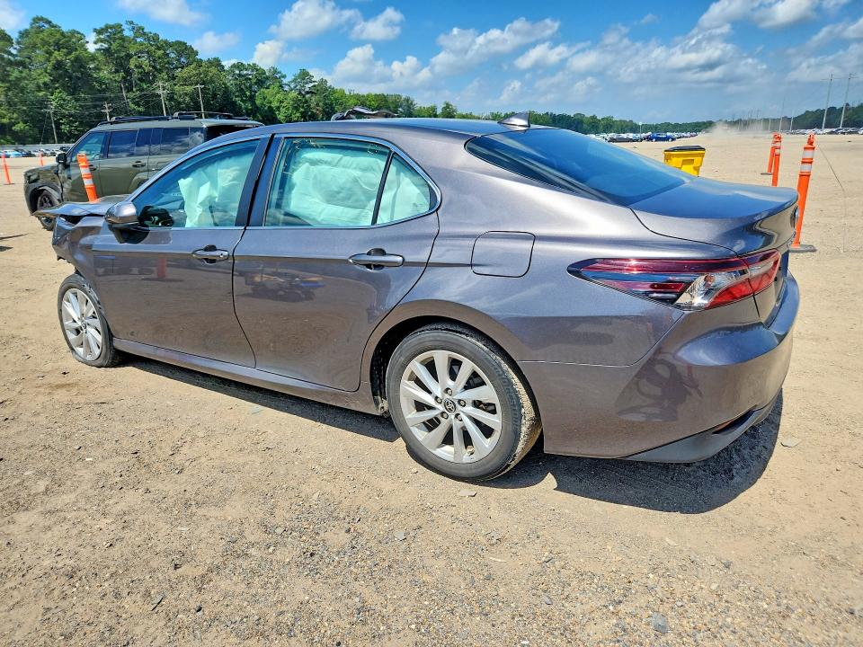 Photo 2 from auction – 2024 TOYOTA CAMRY with VIN 4T1C11AK2RU868695