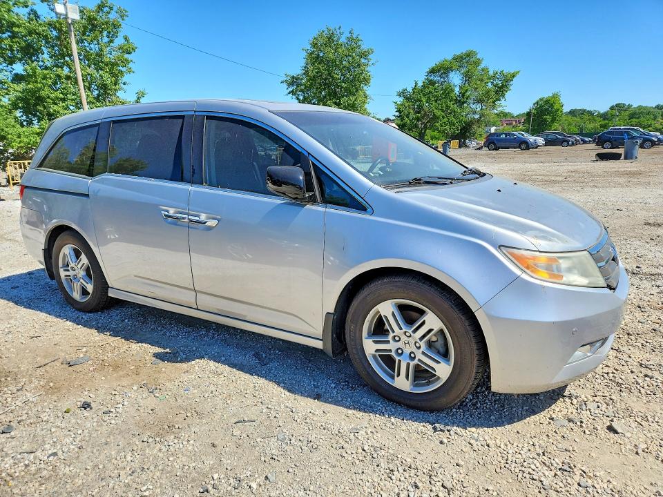 Photo 4 from auction – 2013 HONDA ODYSSEY with VIN 5FNRL5H99DB017286