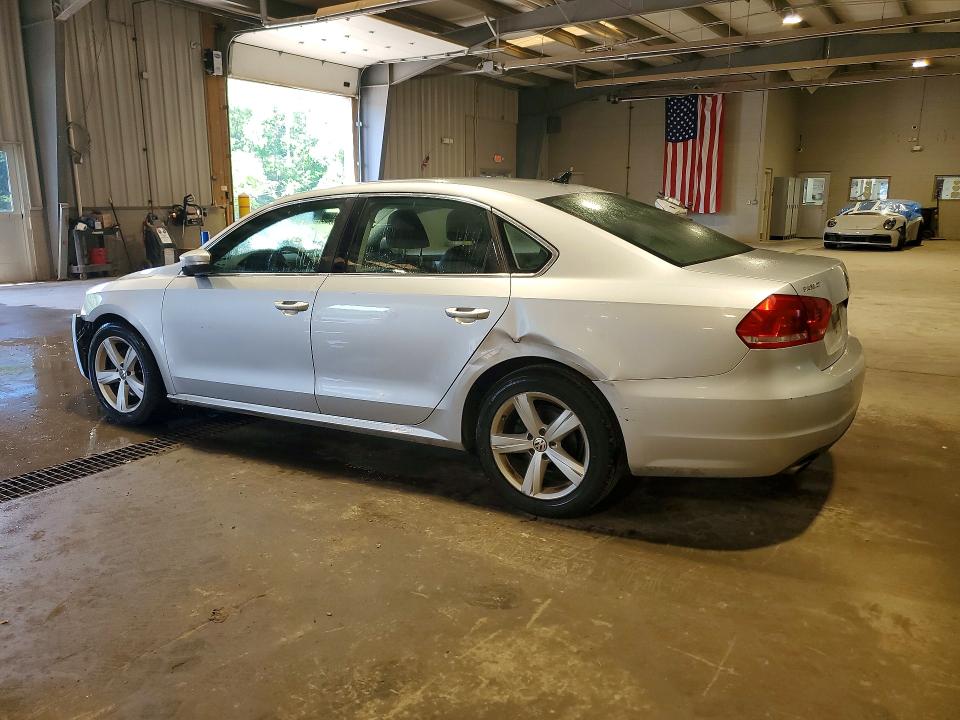 Photo 2 from auction – 2013 VOLKSWAGEN PASSAT with VIN 1VWBP7A38DC104307