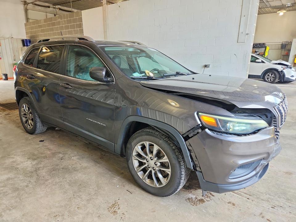 Photo 4 from auction – 2019 JEEP CHEROKEE with VIN 1C4PJLLB8KD247238