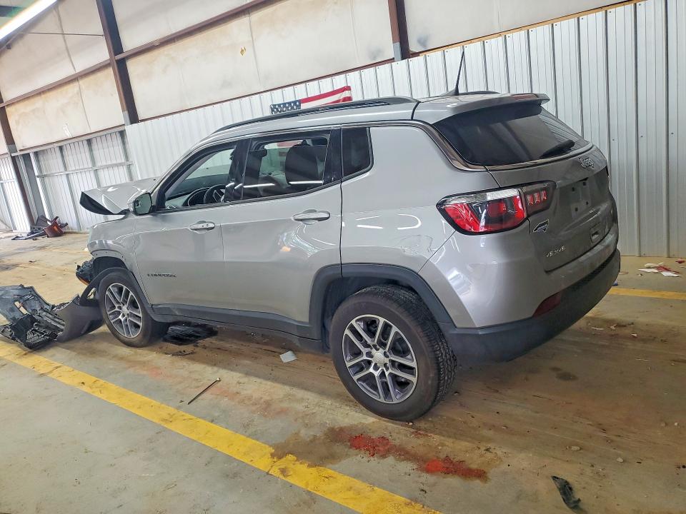 Photo 2 from auction – 2017 JEEP COMPASS with VIN 3C4NJDBB0HT688718