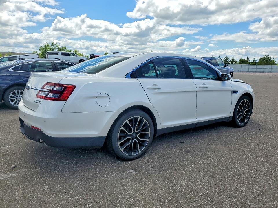 Photo 3 from auction – 2017 FORD TAURUS with VIN 1FAHP2E88HG126012
