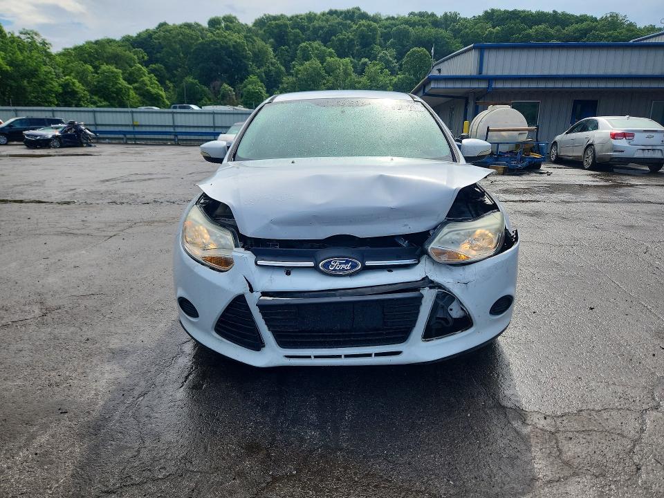 Photo 5 from auction – 2014 FORD FOCUS with VIN 1FADP3K29EL283877