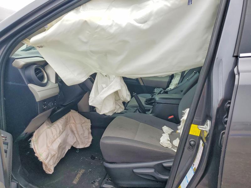 Foto 7 de la subasta – 2015 TOYOTA RAV4 con VIN 2T3BFREV7FW310120