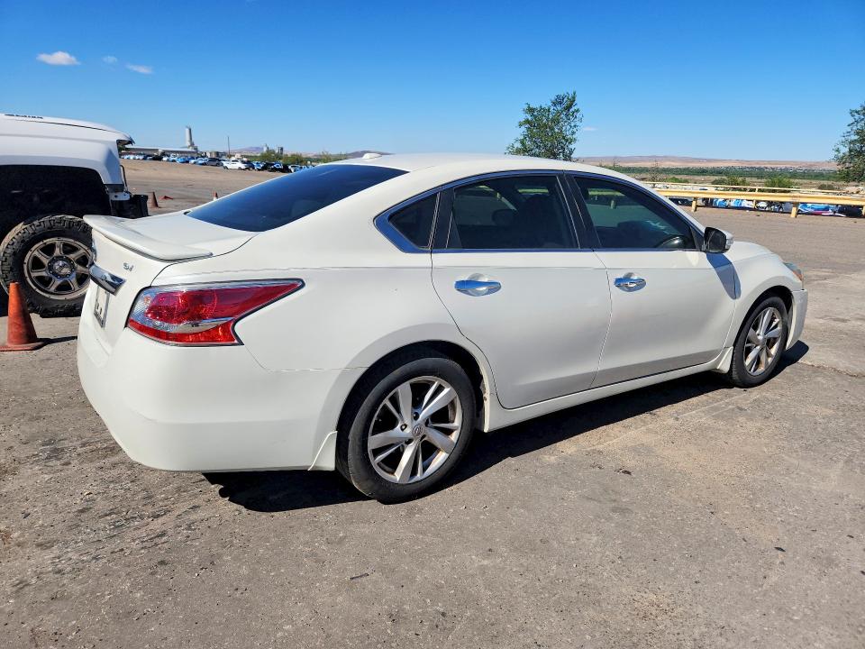 Photo 3 from auction – 2015 NISSAN ALTIMA with VIN 1N4AL3AP3FC126231