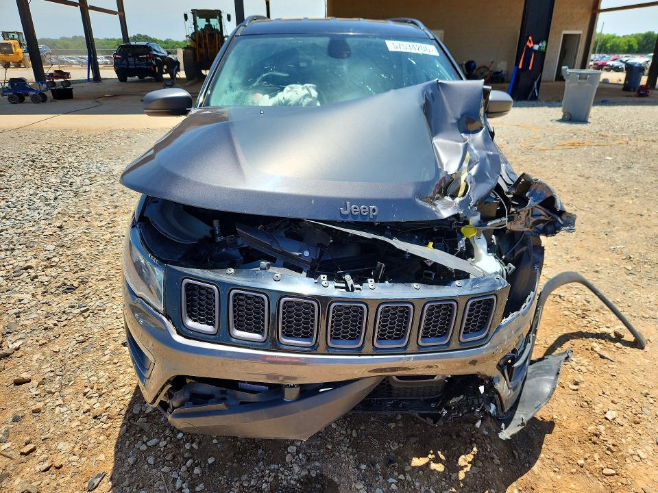Photo 5 from auction – 2020 JEEP COMPASS with VIN 3C4NJDDB0LT122256