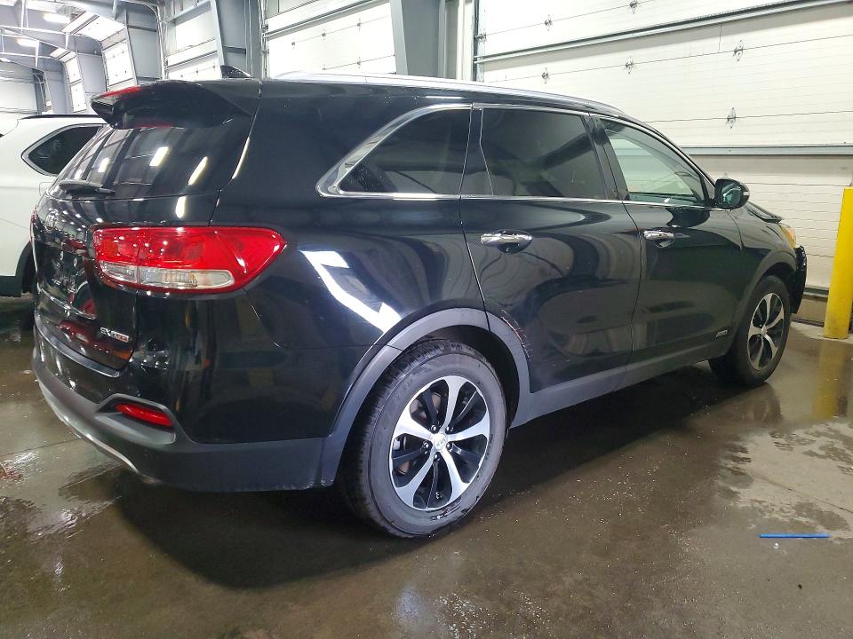 Photo 3 from auction – 2017 KIA SORENTO with VIN 5XYPHDA18HG252655