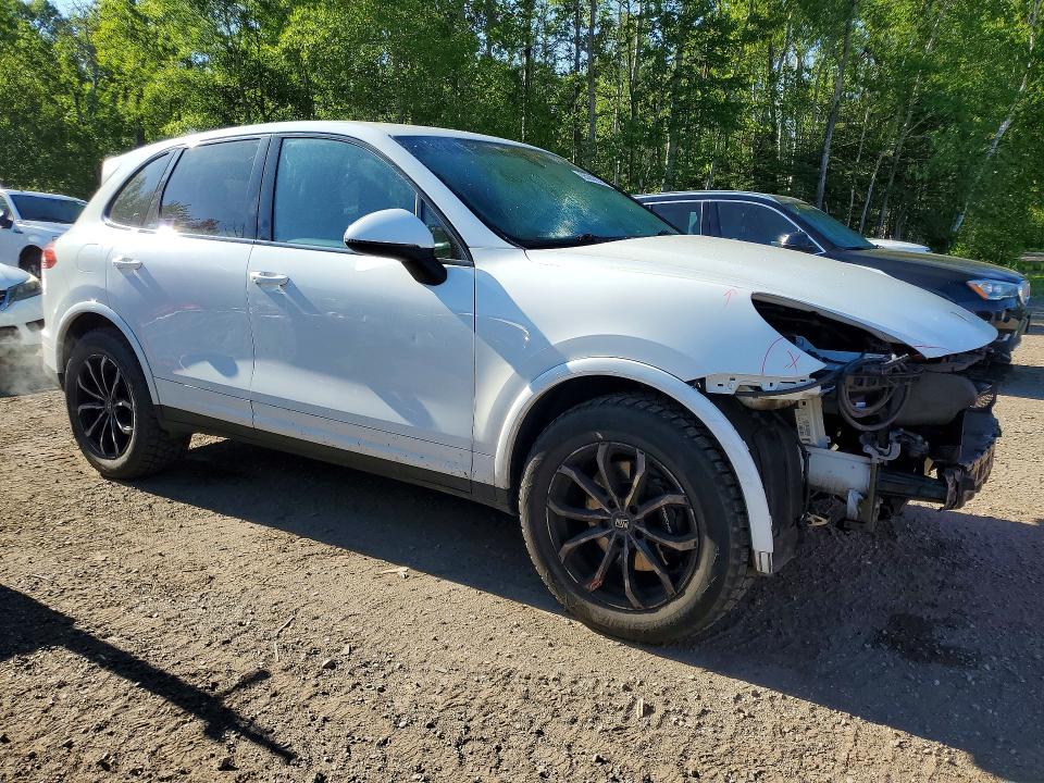 Photo 4 from auction – 2017 PORSCHE CAYENNE with VIN WP1AA2A25HKA81511