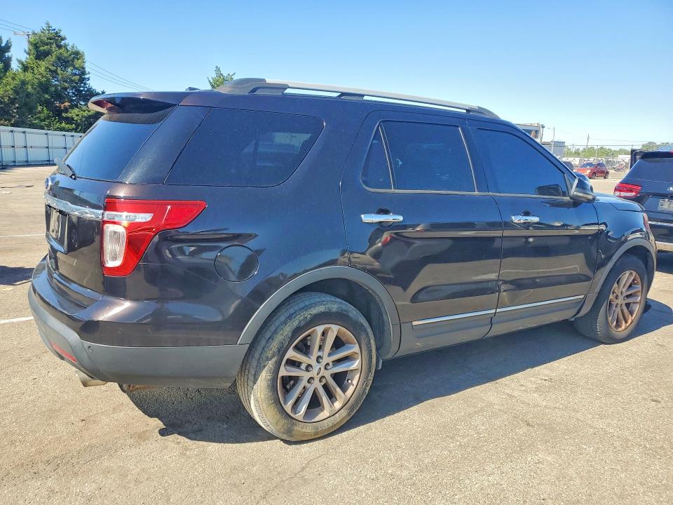 Photo 3 from auction – 2013 FORD EXPLORER with VIN 1FM5K7D81DGA07010