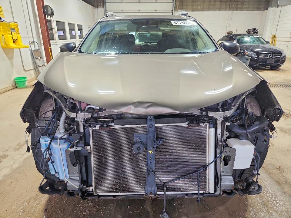 Photo 5 from auction – 2014 TOYOTA RAV4 with VIN JTMBFREV3ED092706
